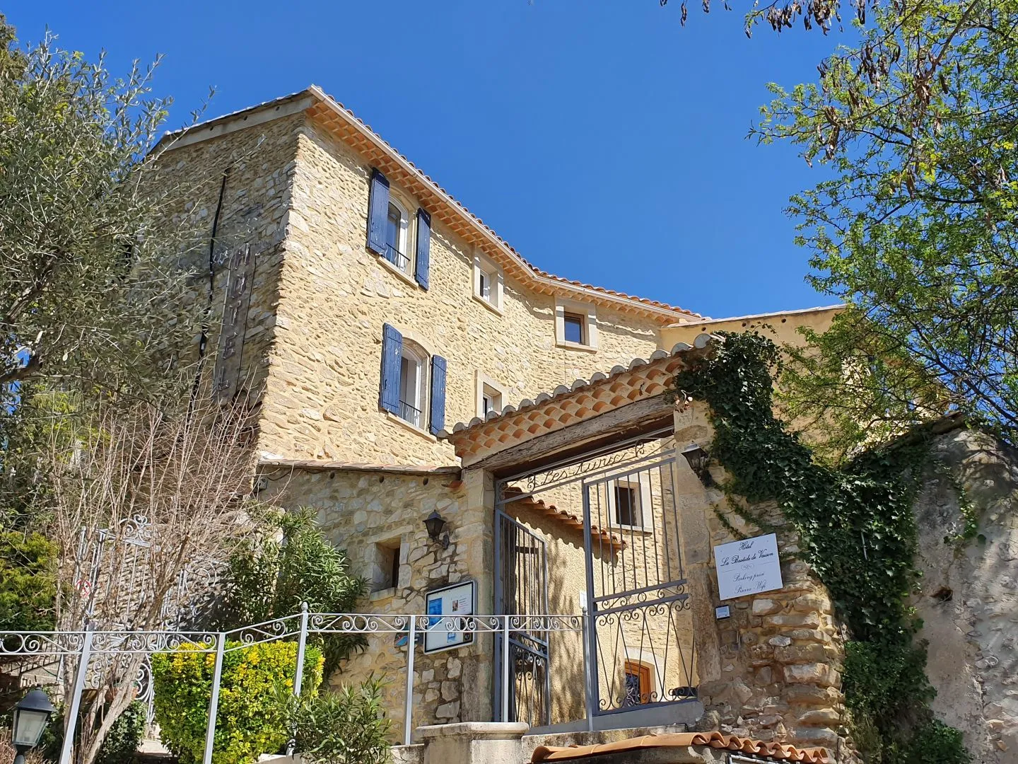 (c) Hotel-labastide.fr